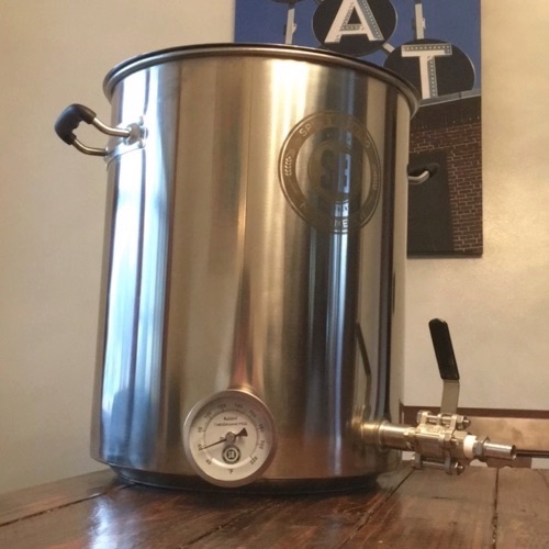A 10 gallon Spike kettle for my birthday.
